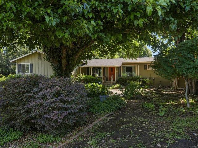 House for sale in Los Molinos, California