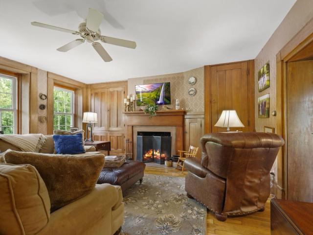 House for sale in Desoto, Albany