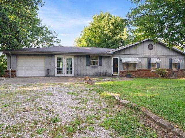House for sale in Newburgh, Indiana