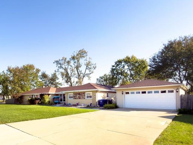 House for sale in Hickory Hills, Cook County