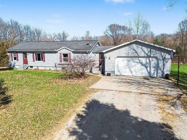 House for sale in Saint Charles, Michigan