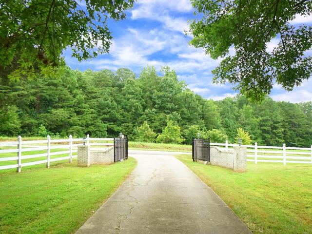 House for sale in Bahama, Durham County