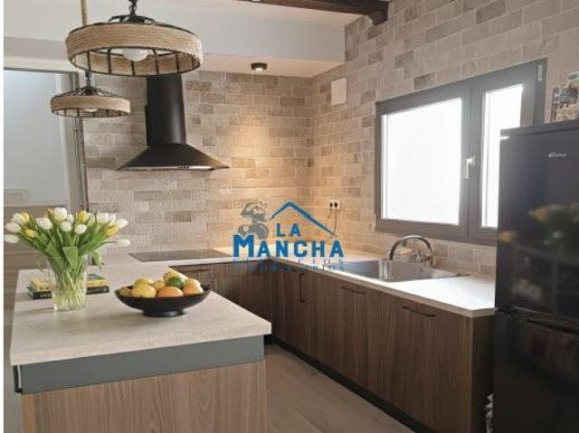 Casa en venta en Distrito 3, Albacete