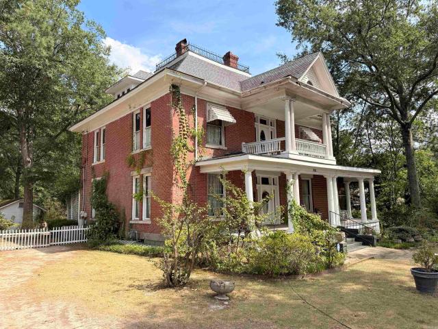 House for sale in Ark