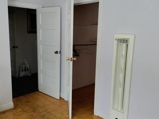 Room for rent in Canoga Park, California
