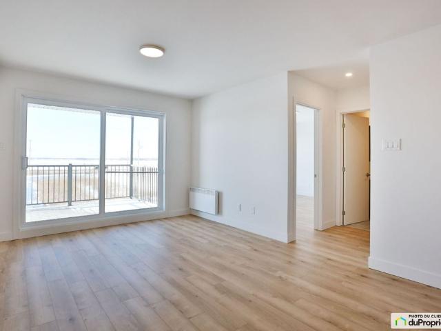 Apartment for rent in Saint-Charles-Borromée, Lanaudière