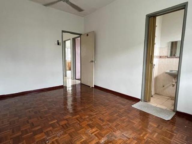 Apartment for sale in Petaling, Damansara Damai