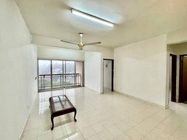 Condominium for sale in Petaling, Alam Impian