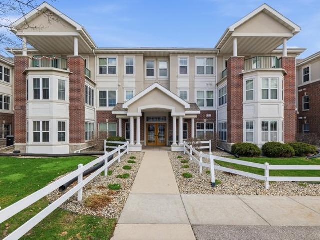 Condo for sale in Middleton, Wisconsin