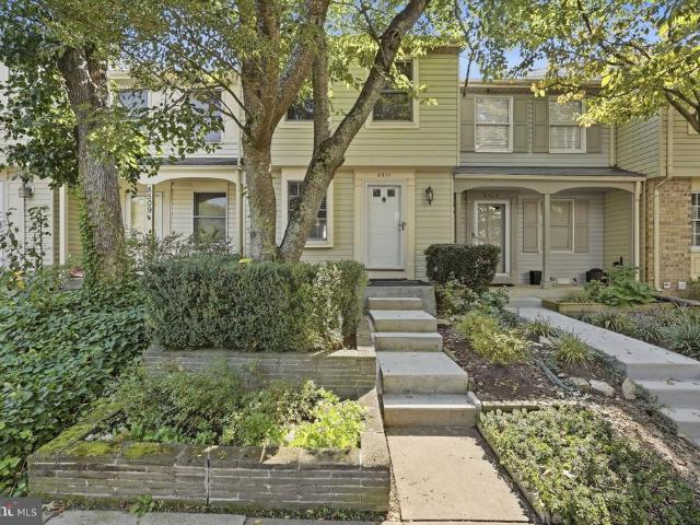 Townhouse for sale in Virginia
