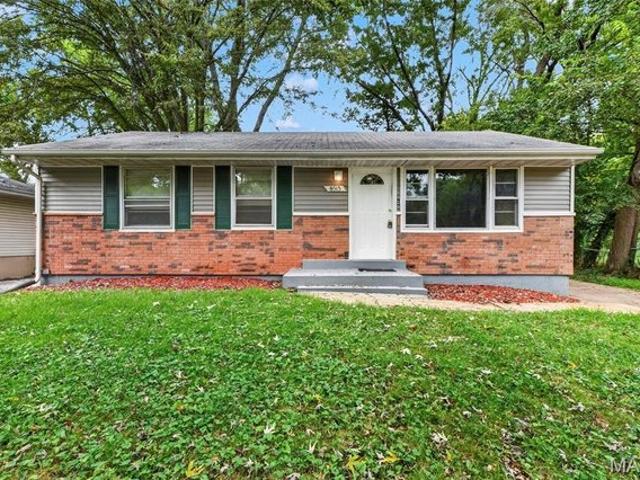 House for sale in Hazelwood, Missouri