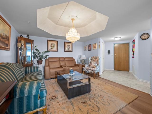 Condo for sale in Woodridge, Illinois