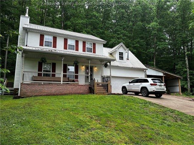 House for sale in Cottageville, West Virginia