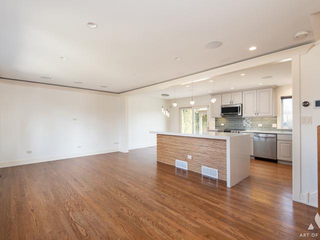 House for sale in Hickory Hills