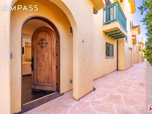 Condo for sale in Santa Monica