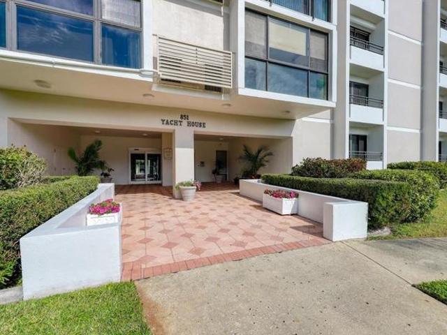 Condo for sale in Clearwater, Florida