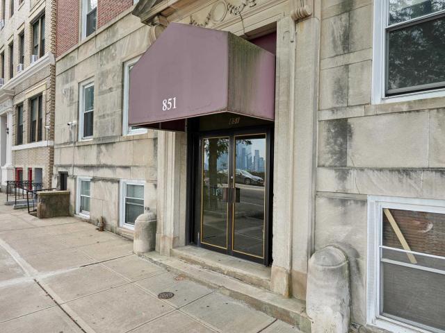Condo for sale in Weehawken