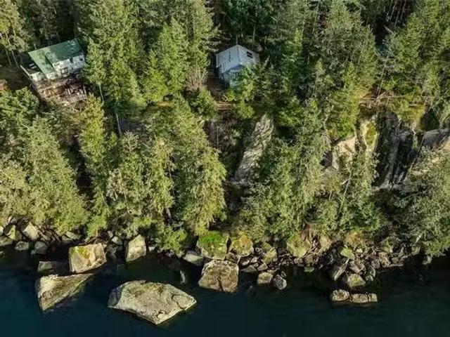 House for sale in Gabriola