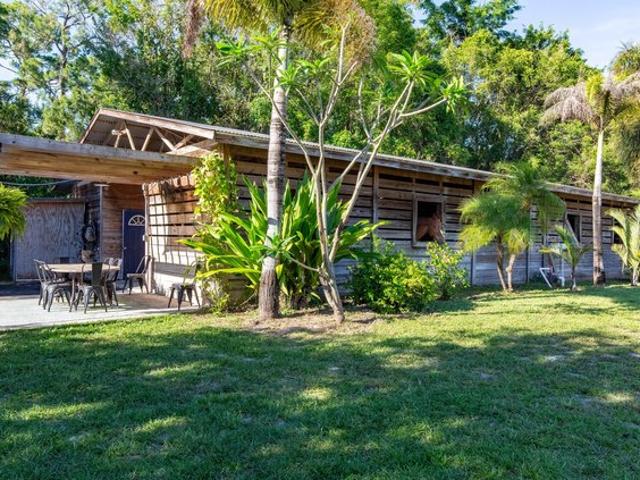 House for sale in Loxahatchee, Florida
