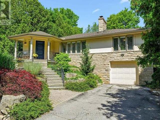 House for sale in Ancaster, Ontario