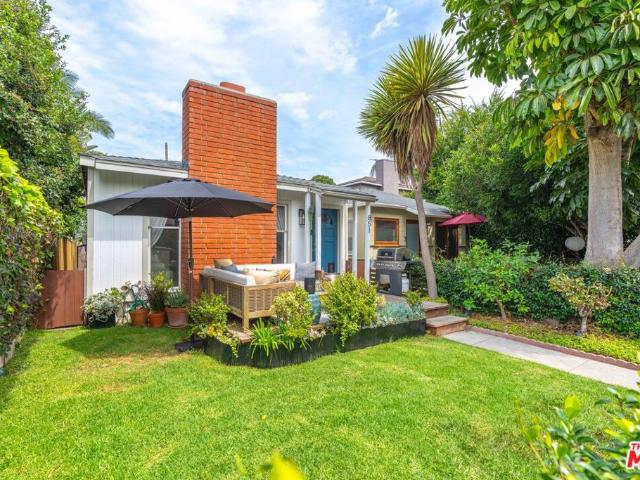House for sale in Canoga Park, California