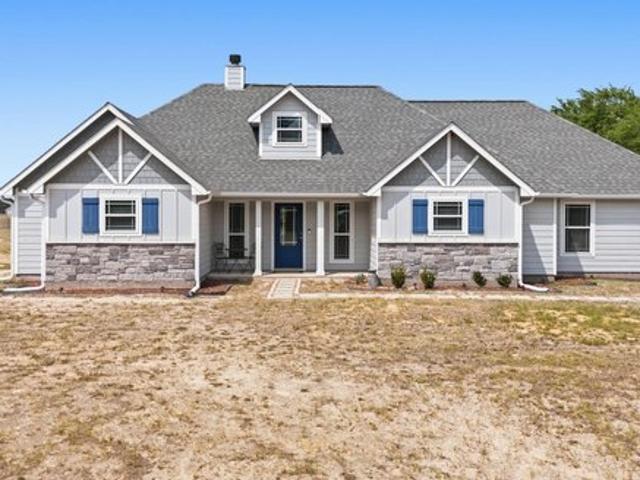 House for sale in Henderson, Texas