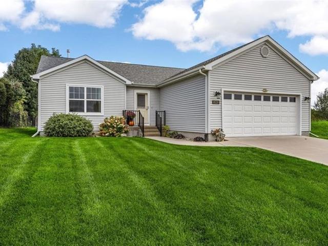 House for sale in Knollwood Park, Cedar Rapids