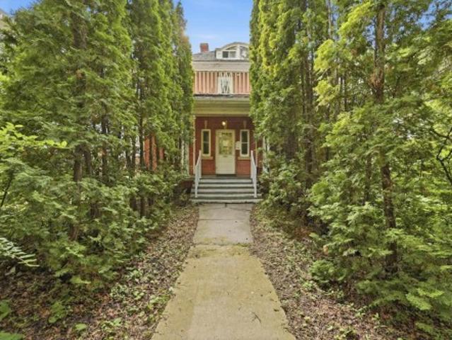 House for sale in Wedgewood, Alberta