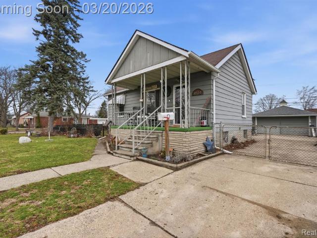 House for sale in Center Line, Michigan