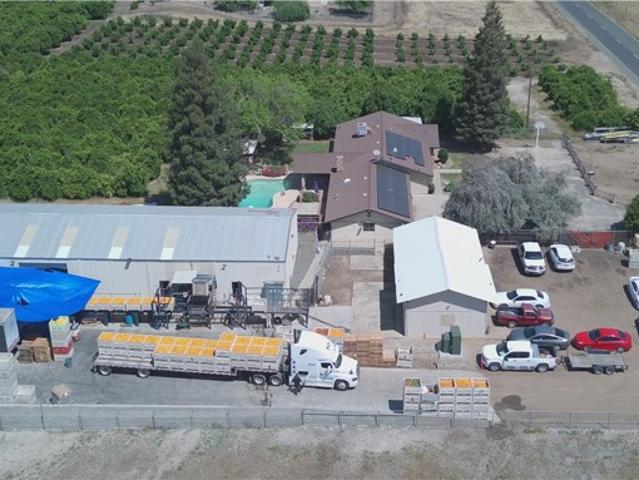 Commercial for sale in Terra Bella