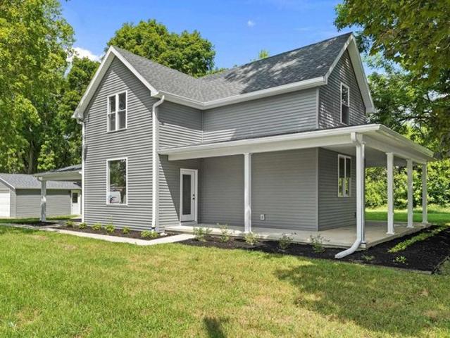 House for sale in Newburgh, Indiana