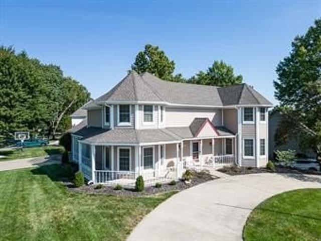House for sale in Century Estates, Lenexa