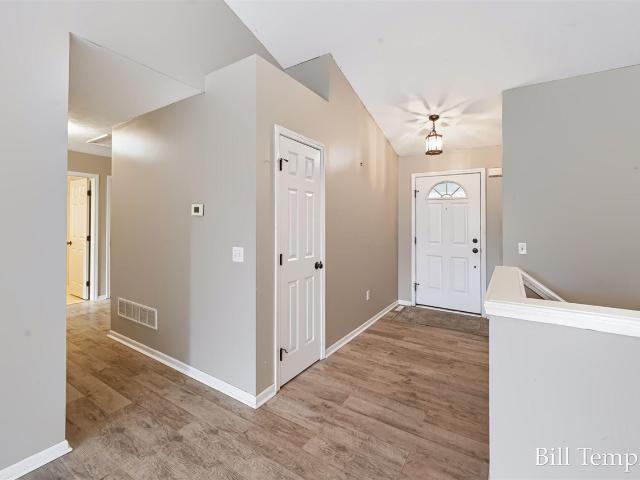 House for sale in Caledonia Charter Township, Caledonia