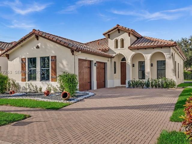 House for sale in Stirling Village, Cooper City