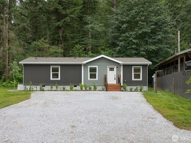 House for sale in Deming, Washington