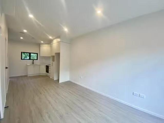 House for rent in Oratia