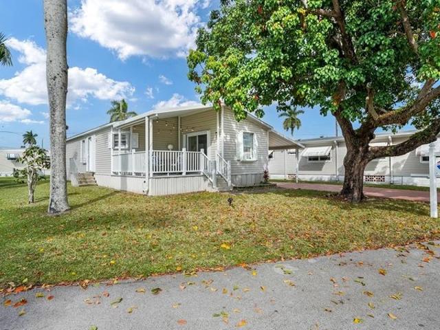 House for sale in Davie, Florida