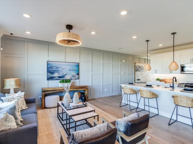 Townhouse for sale in Woodridge, Illinois