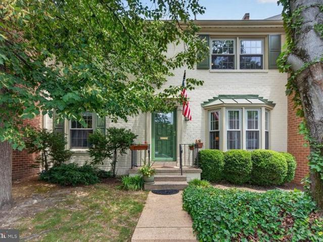 Townhouse for sale in Virginia