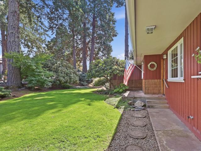 House for sale in Lane County, Oregon
