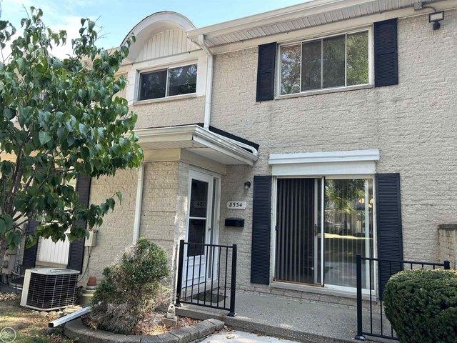 Townhouse for sale in Sterling Heights, Michigan