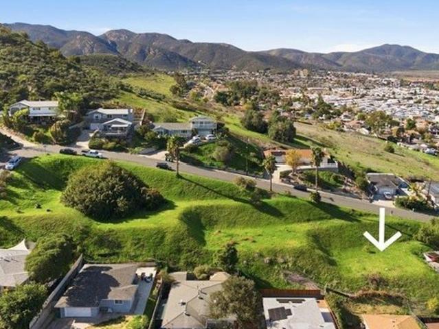 Land for sale in Santee, California