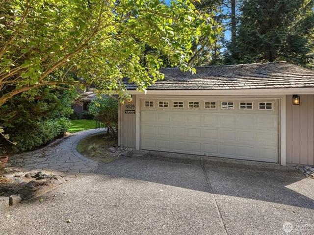 House for sale in Mercer Island, Washington