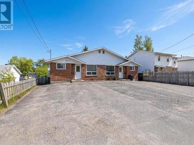 House for sale in Thunder Bay, Ontario