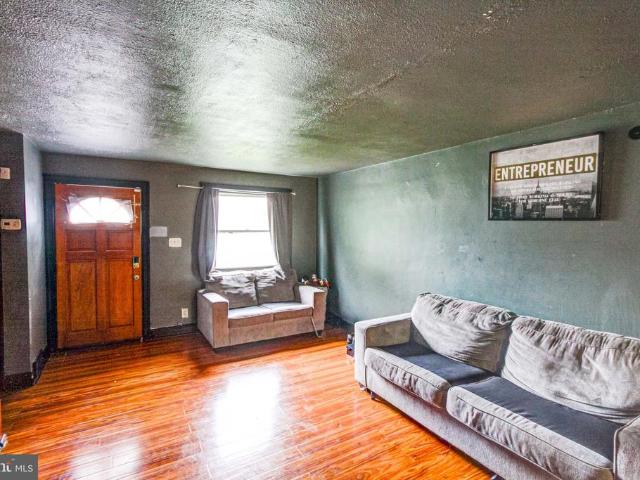 Townhouse for sale in Folcroft, Delaware County