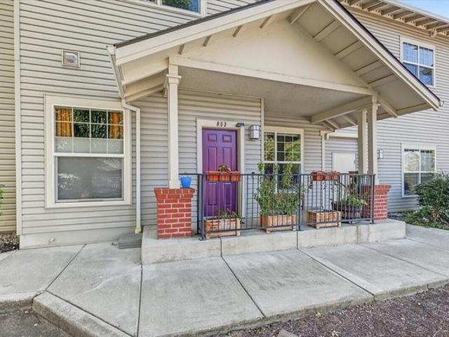 Condo for sale in Oregonia