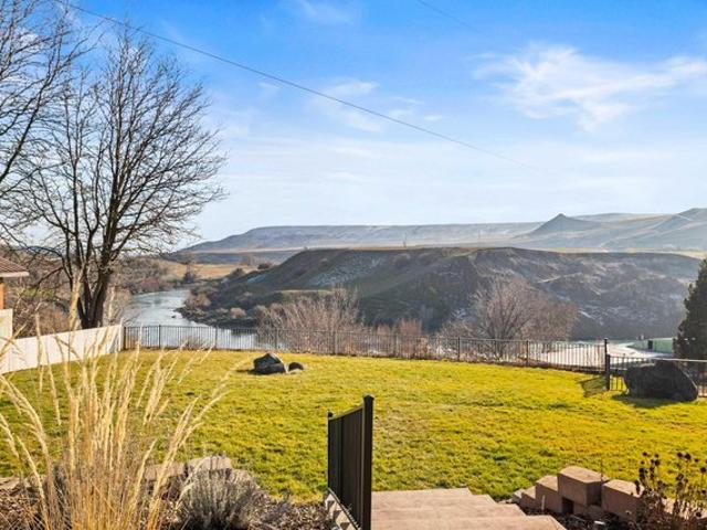 House for sale in Bliss, Idaho