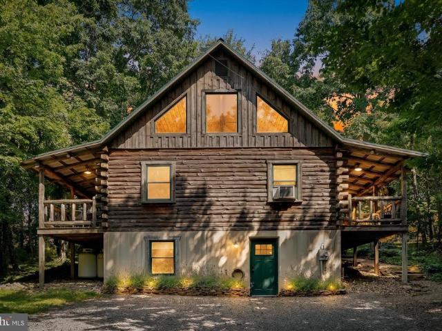 House for sale in Enders, Pennsylvania