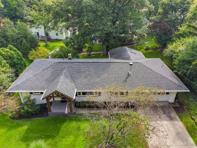 House for sale in Fontana, Wisconsin