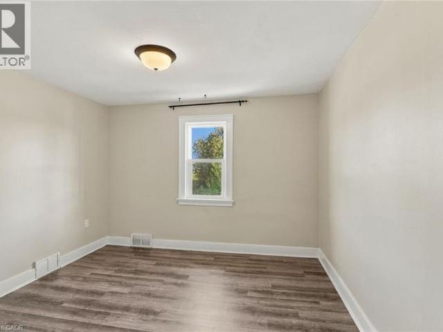 House for rent in Mount Hope, Hamilton